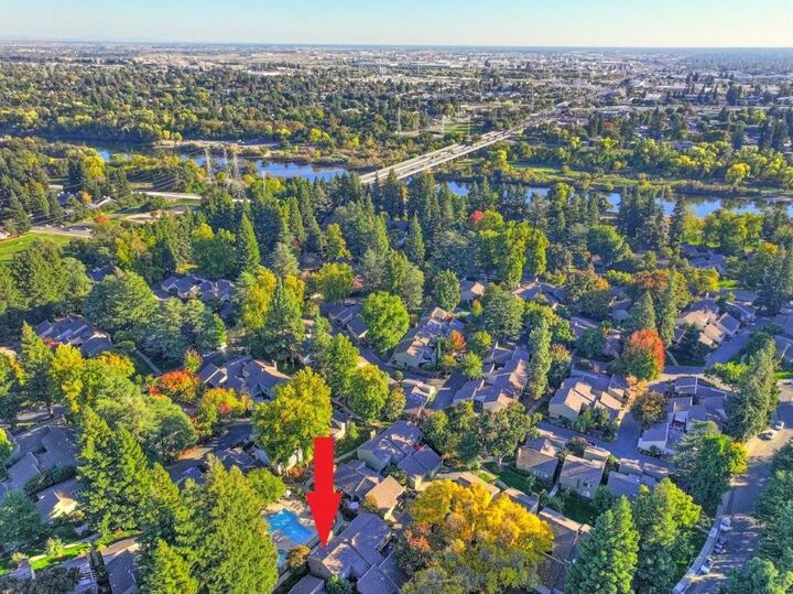 Property Photo: 104 Dunbarton Circle CA 95825