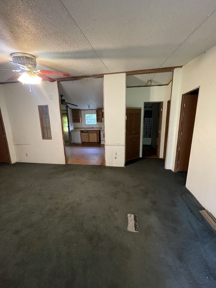 Property Photo: 295 Akins Heights Ln TN 37186