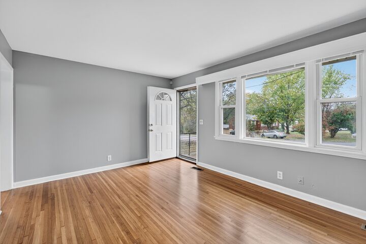 Property Photo:  2613 Ennis Rd  TN 37210 