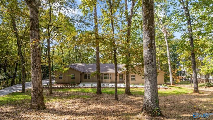 Property Photo:  1820 Forest Drive  AL 35976