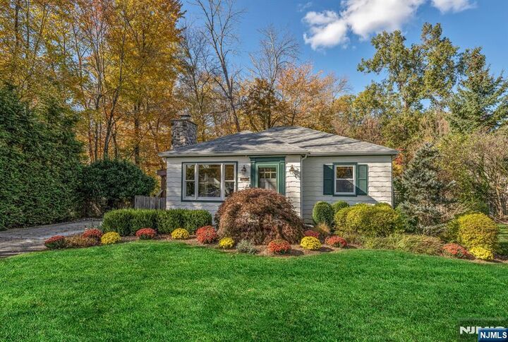 Property Photo:  112 Lakeview Terrace  NJ 07436 