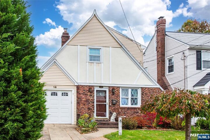 Property Photo:  16 Sussex Road  NJ 07012