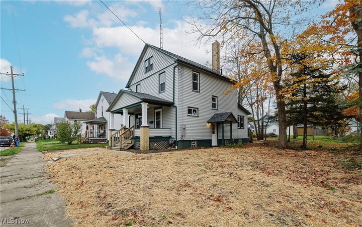 Property Photo:  260 W Wayne Street  OH 44601