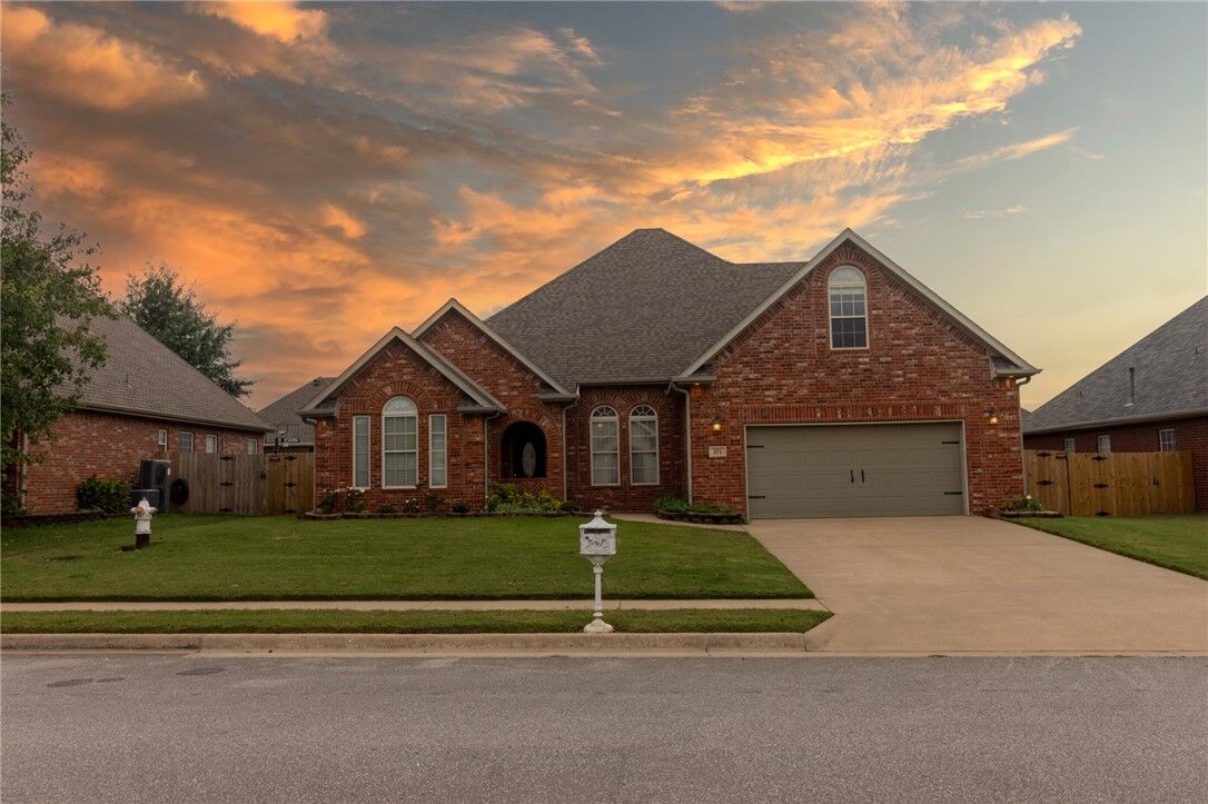 Property Photo: 271 Greenfield Avenue AR 72730