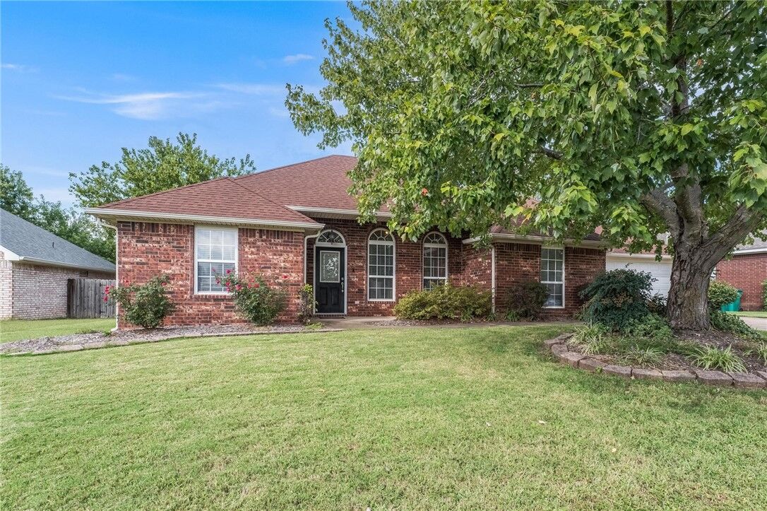 Property Photo: 3907 W Easy Street AR 72756