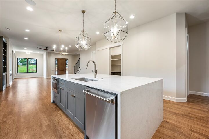 Property Photo: 1039 NW A Street AR 72712