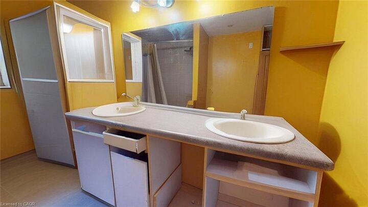 Property Photo: 284 Garafraxa Street ON N0H 1G0