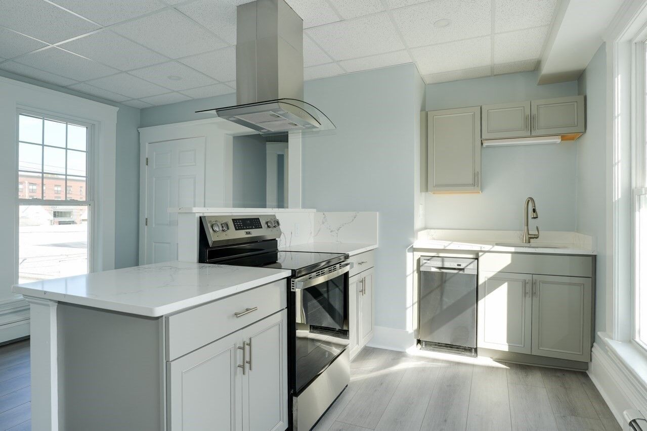 Property Photo:  47 Mechanic Street 2  MA 01752 
