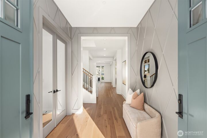 Property Photo:  15810 NE 49th Street  WA 98052 