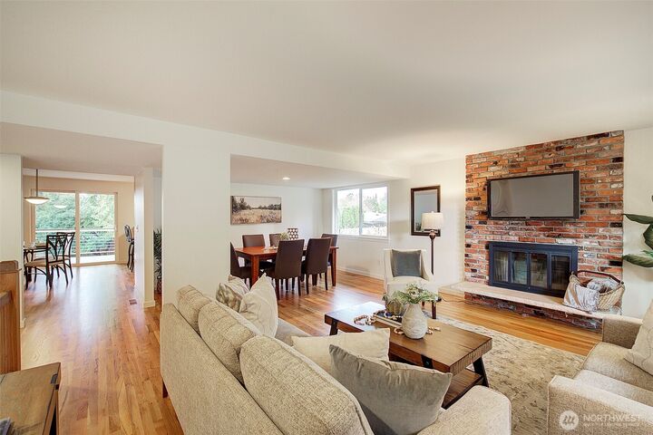 Property Photo:  13815  116th Place NE  WA 98034