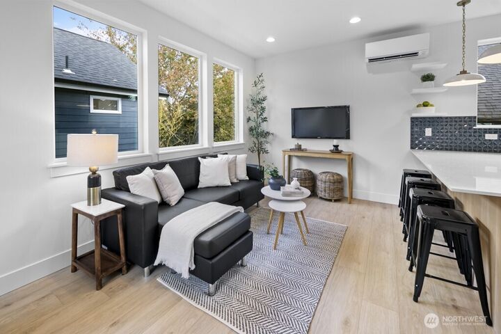 Property Photo:  322 B N 84th Street  WA 98103 