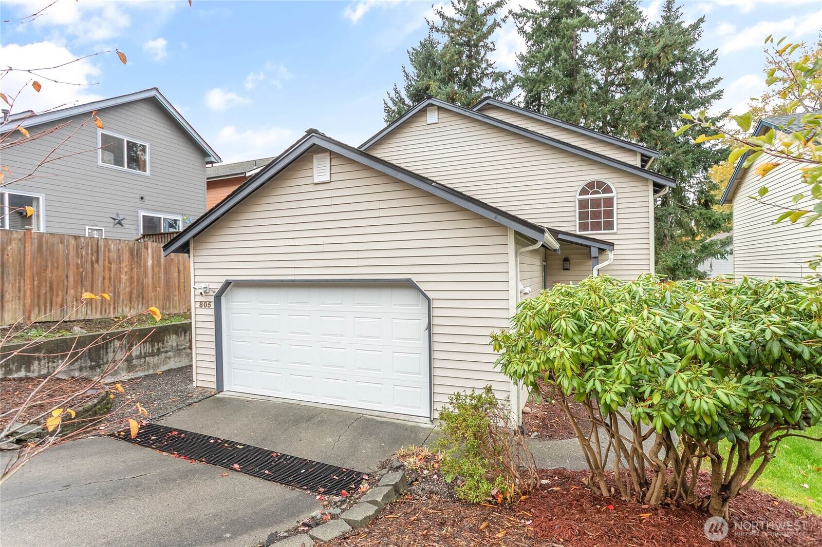 Property Photo:  805  Nevada Street  WA 98229