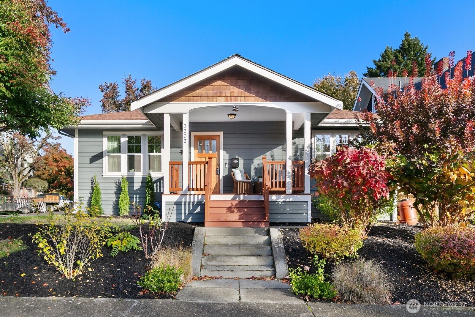 Property Photo:  3202 E Terrace St  WA 98122