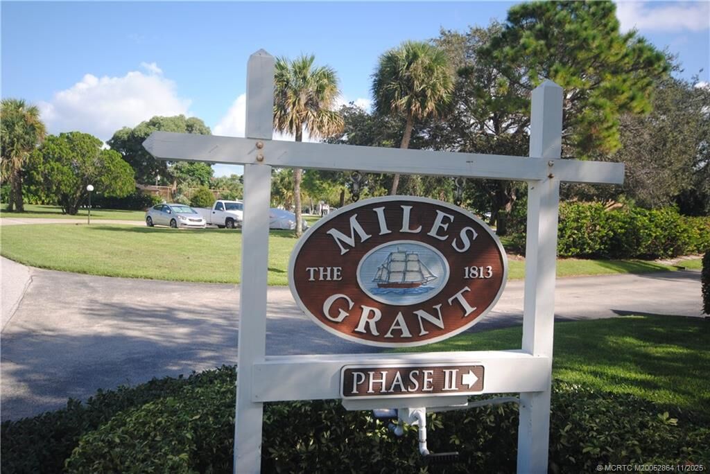 Property Photo: 5333 SE Miles Grant Road I104 FL 34997