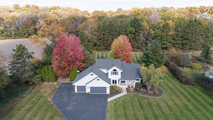 Property Photo:  6832 West Wood Ridge Drive  WI 53548