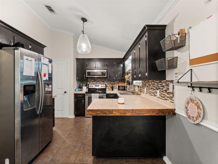 Property Photo: 1778 Byron Drive LA 70659