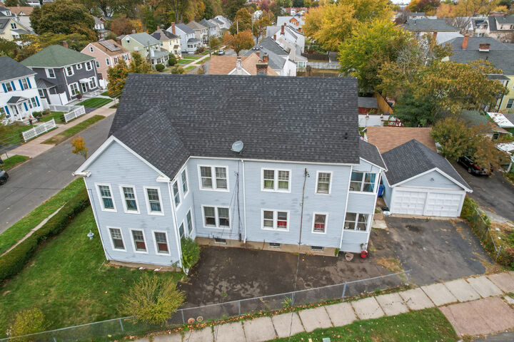 Property Photo:  90 Harwich Street  CT 06114