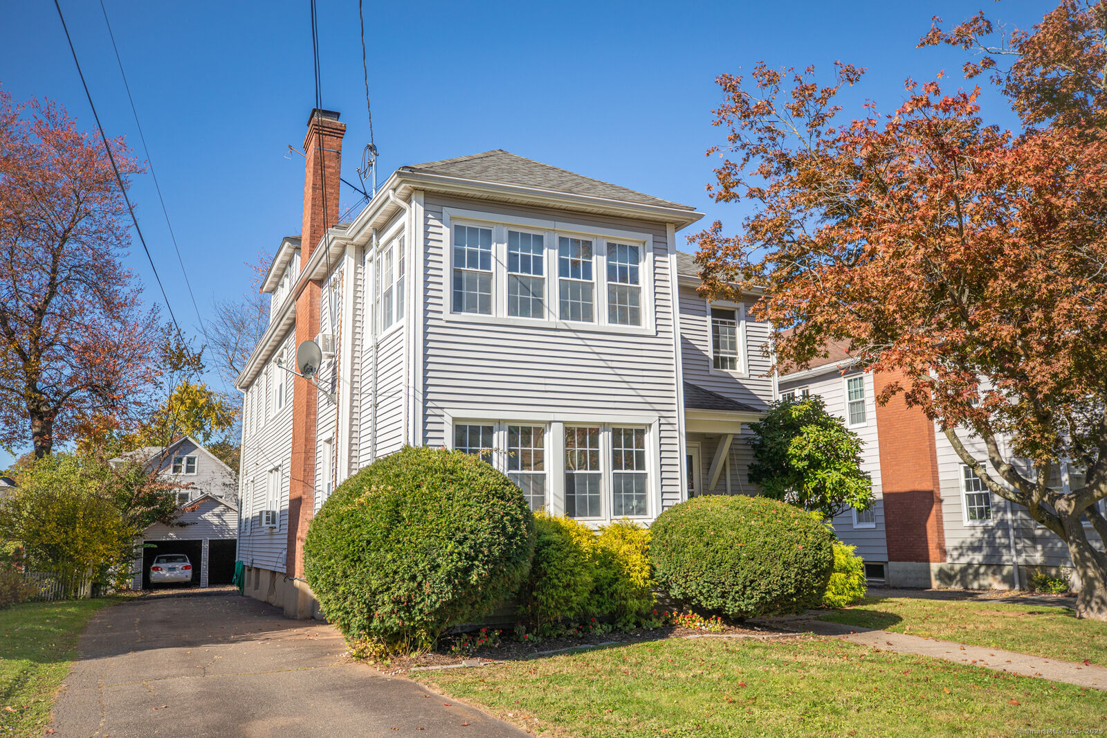 Property Photo:  105 Ardmore Road  CT 06119