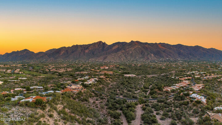 Property Photo:  5460 N Paseo Pescado  AZ 85718 