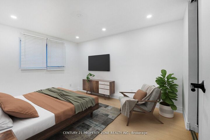 Photo de la propriété: 96 Centre Street N ON L6V 2Z3