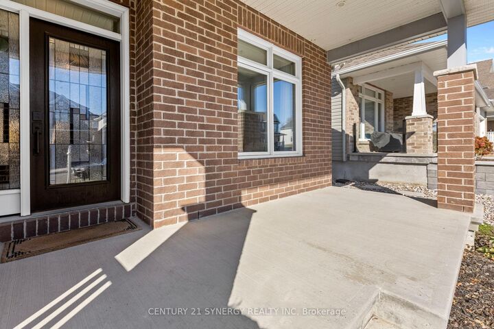 Property Photo:  579 Baie-Des-Castors Street  ON K4A 0Y7