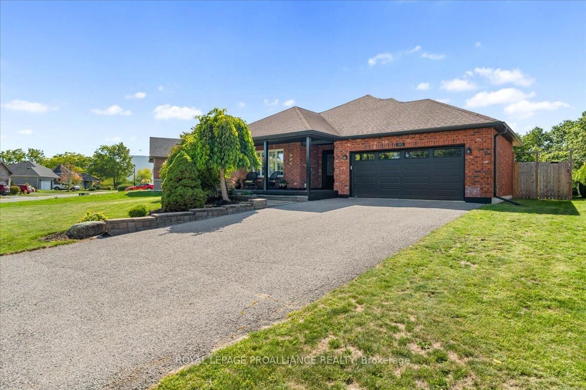 Property Photo: 90 High Street ON K0L 1L0