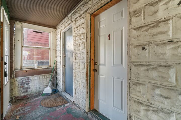 Property Photo:  246 Colfax St  PA 15144 