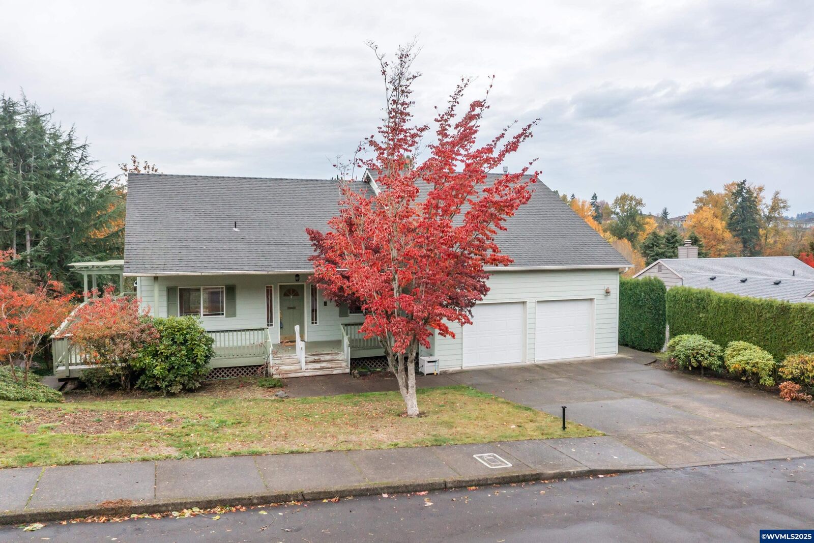 Property Photo: 1587 Westhaven Av NW OR 97304