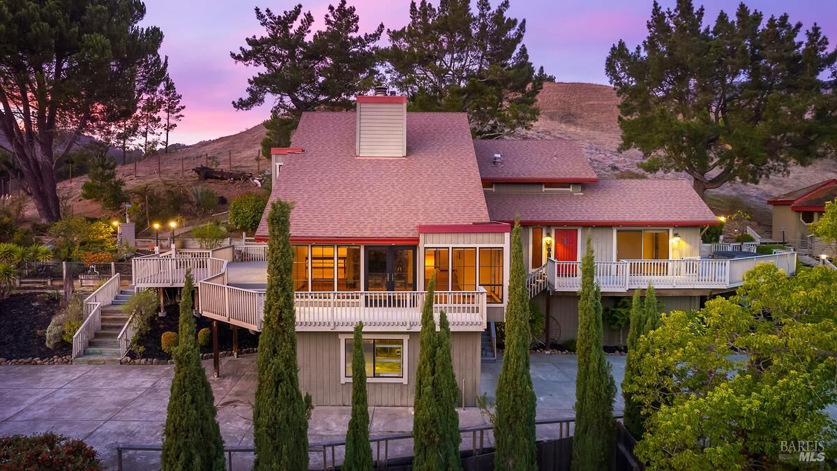 Property Photo: 66 Martinez Court CA 94945