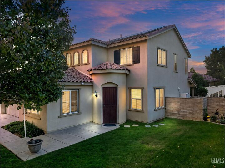 10114 Oporto Way  Bakersfield CA 93306 photo