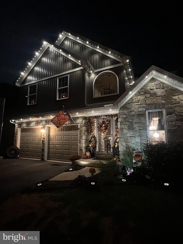 Property Photo:  495 Thomas Armor Drive  PA 17366 