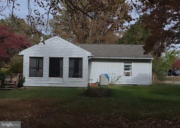 Property Photo:  12246 Bunya Lane  VA 22546 