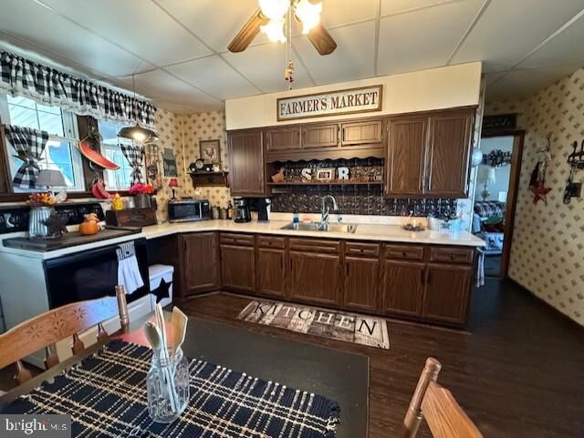 Property Photo:  418 State Street  PA 17025 