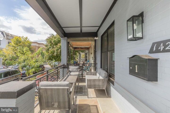 Property Photo: 1427 Perry Place NW DC 20010