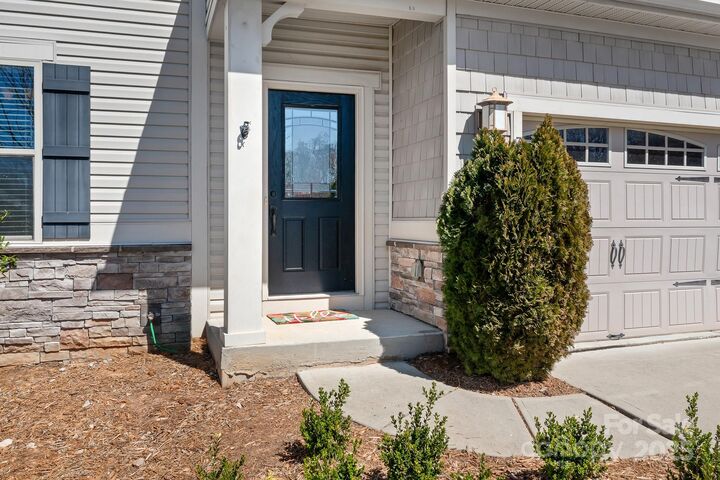 Property Photo:  7217 Kenyon Drive  NC 28037 