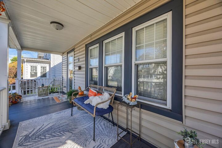 Property Photo:  5 Fairview Avenue  NJ 08882 