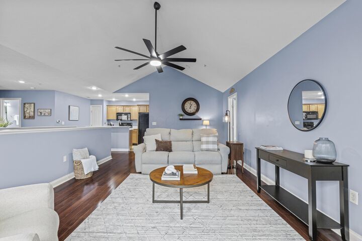 Property Photo:  5078 Calais Drive  OH 43221 