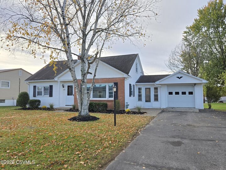 Property Photo:  1050 Pine Street  PA 17847 