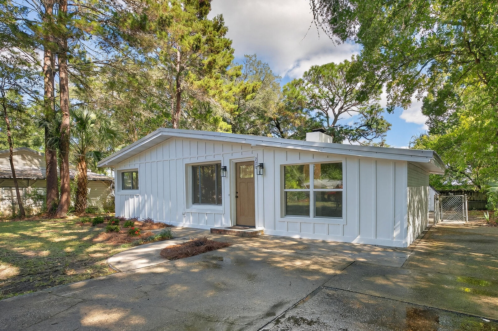 Property Photo:  220 Edge Avenue  FL 32580 
