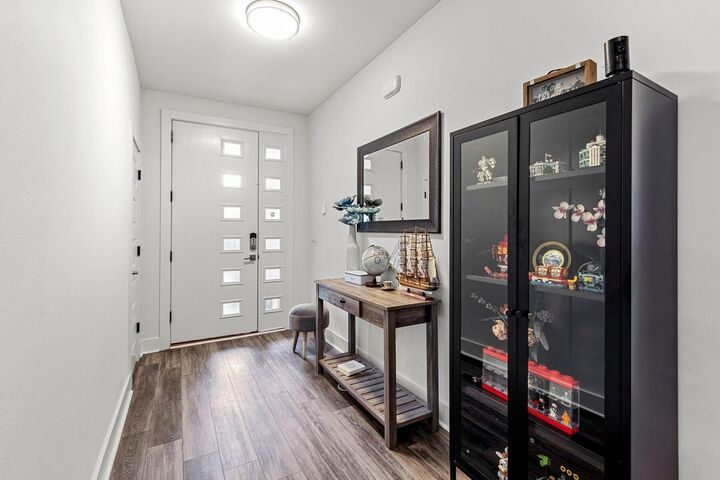 Property Photo:  736 Commanche Street  FL 32547 