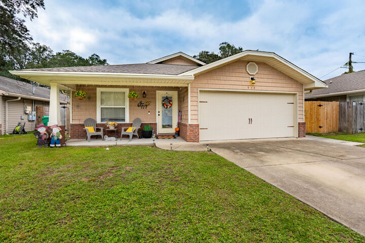936 Central Avenue  Fort Walton Beach FL 32547 photo