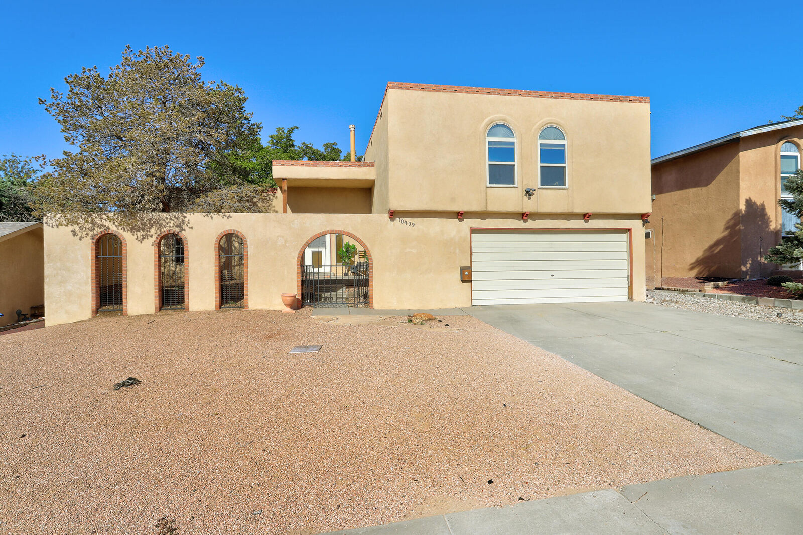 Property Photo: 10409 Malaguena Lane NE NM 87111