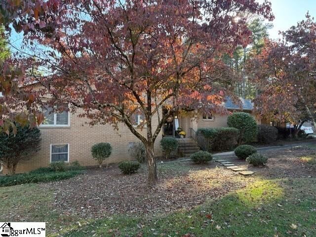 Property Photo: 205 Laurel Ridge Road SC 29621