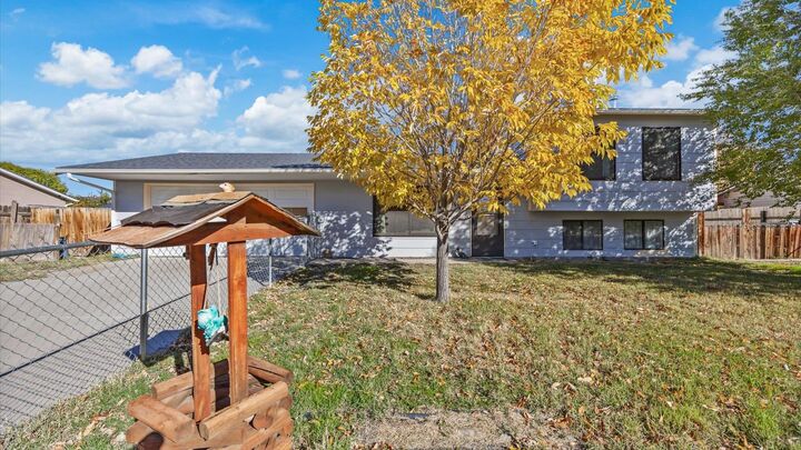 Property Photo:  3044 Hill Avenue  CO 81506 