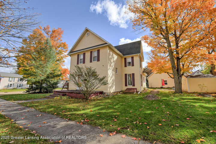 Property Photo: 605 Riverside Drive MI 48875