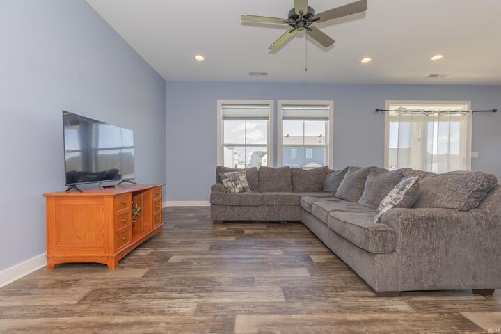 Property Photo:  5700 Baywater Drive  IN 47630