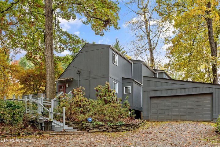 Property Photo:  9428 Jim Loy Rd  TN 37871