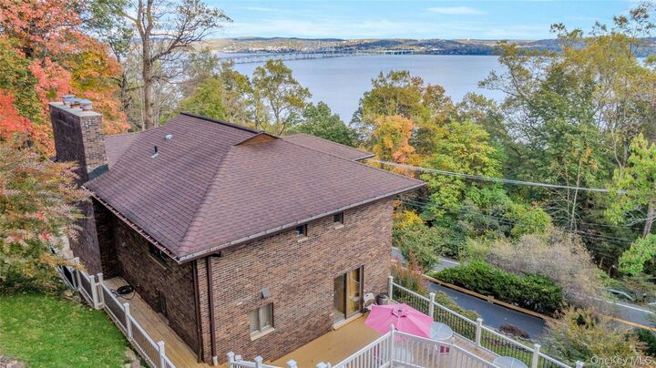 Property Photo:  908 Route 9W S  NY 10960 