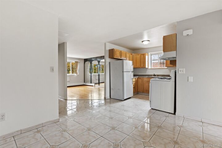 Property Photo: 815 Throggs Neck Expressway #3 NY 10465