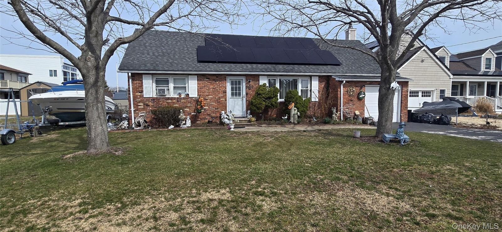 Property Photo: 7 Fairlawn Court NY 11967